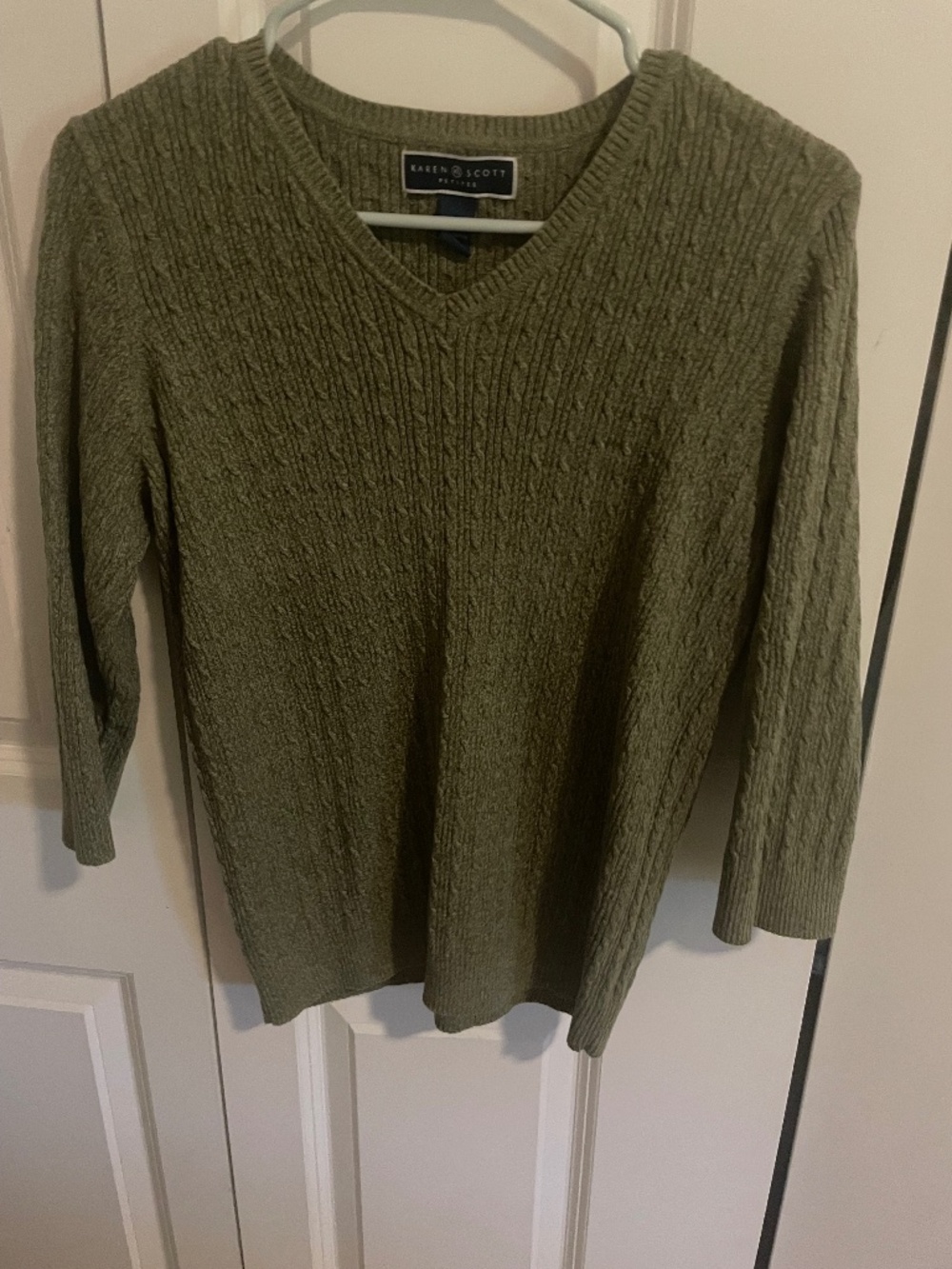 Karen Scott 100% Olive green sweater